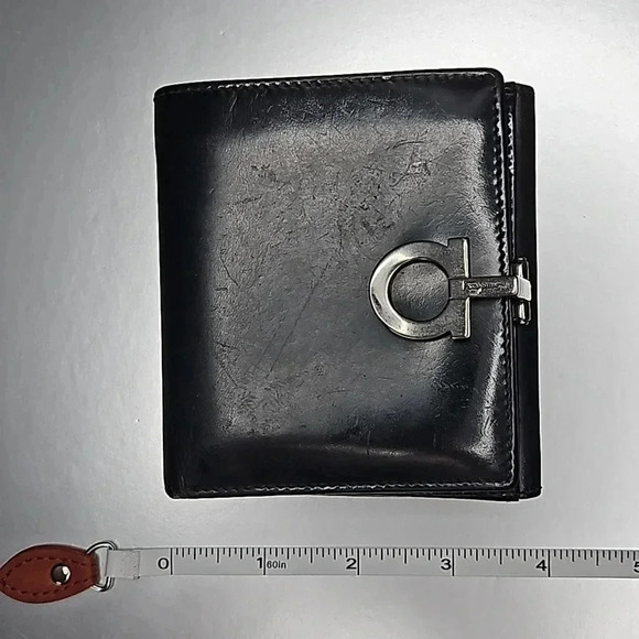Salvatore Ferragamo Black Trifold Wallet with coin pouch - Picture 1 of 4
